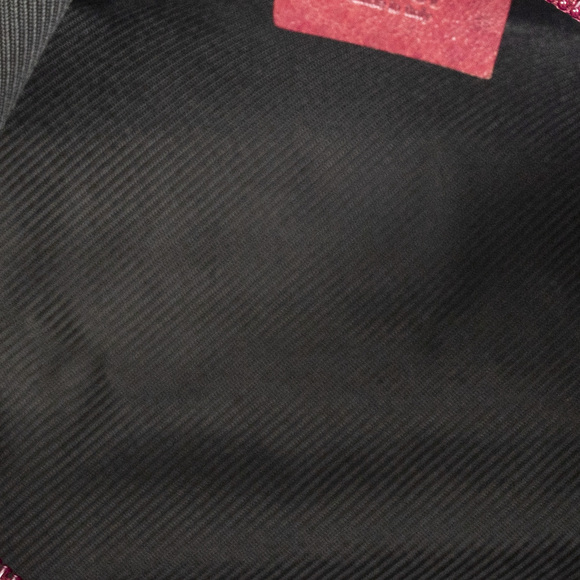 Gucci Accessory Pouch - Picture 9 of 11